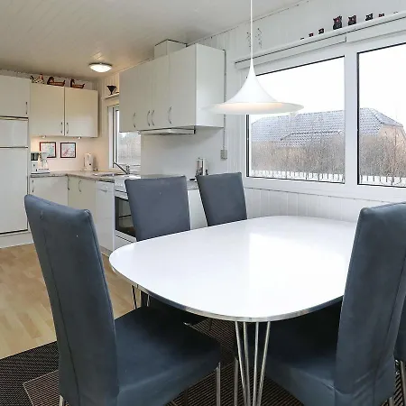 4 Person Holiday In Ringk Bing Feriehus Søndervig